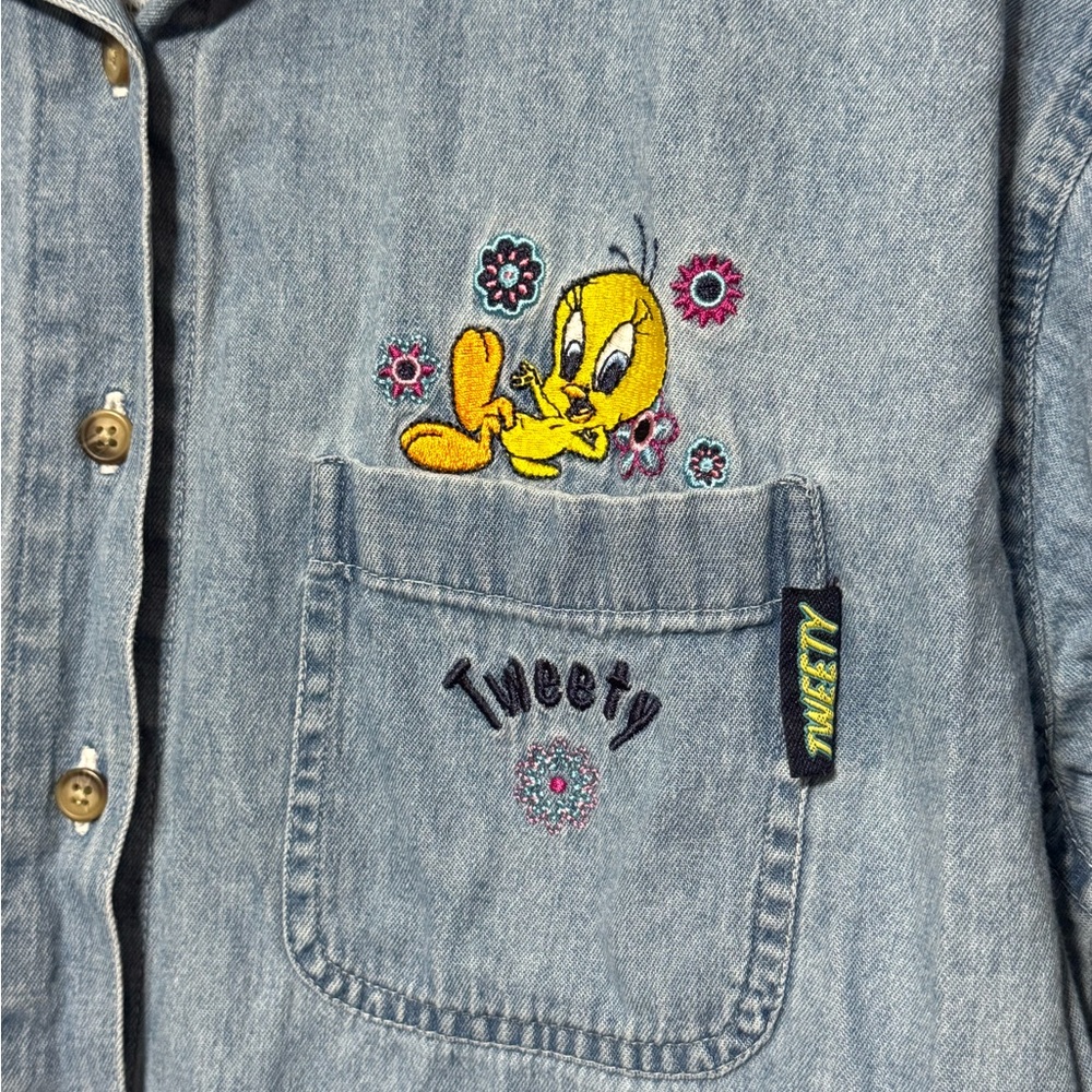 Looney Tunes Tweety Button Down Small - Picture 3 of 7